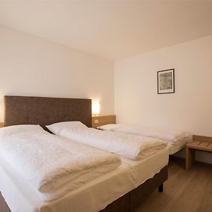 Pokój z łóżkiem queen-size